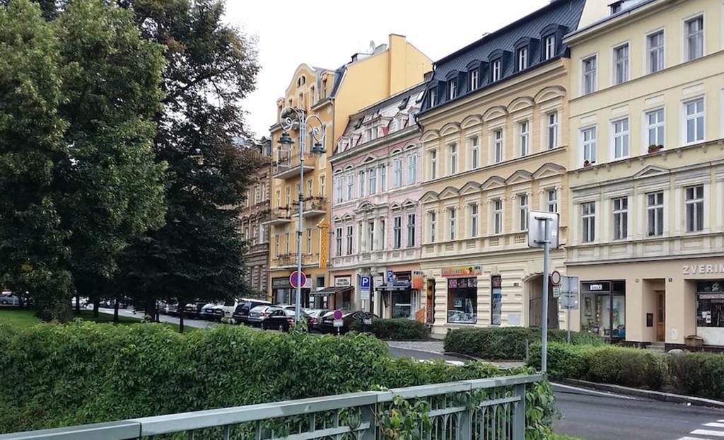 Spa Apartments Bulharska Karlovy Vary Kültér fotó